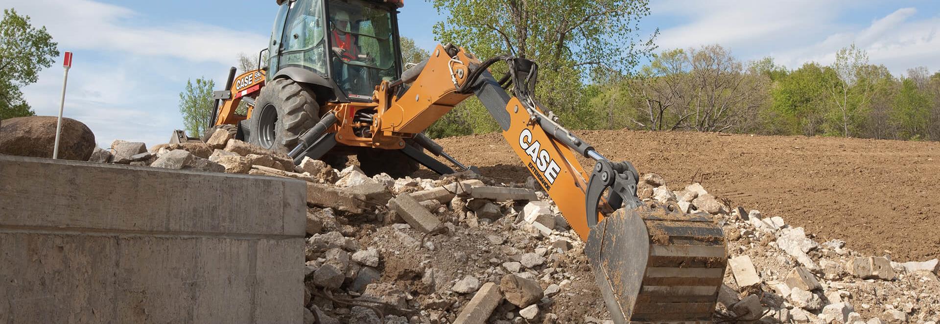 CASE Construction 590 Super N at Work with Extendahoe