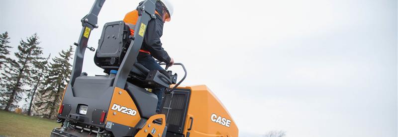 CASE Construction DV23D at Work